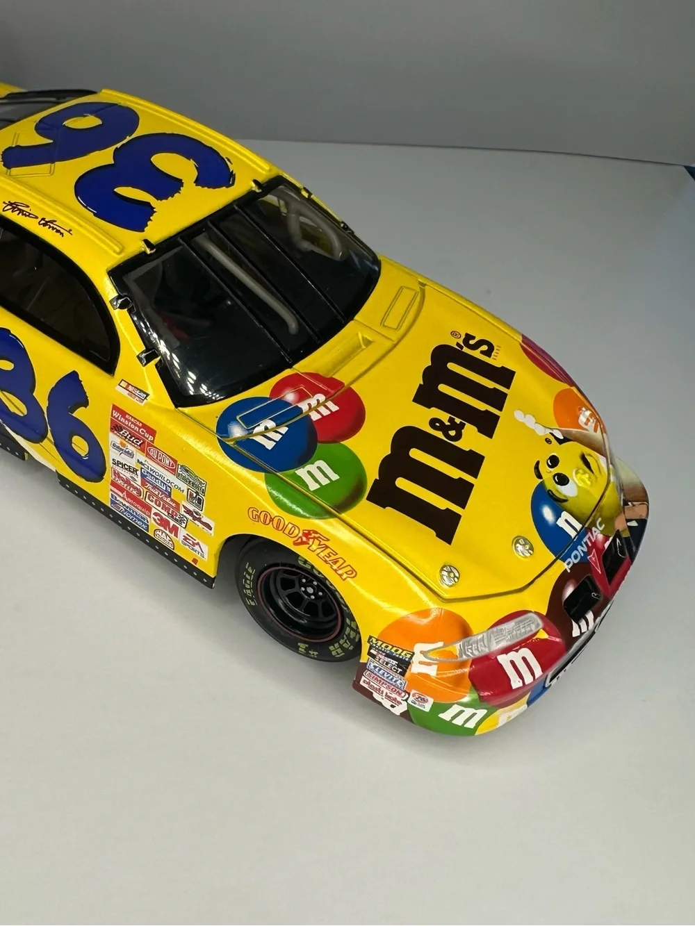 NASCAR - Ernie Irvan #36 M&M Countdown to Millennium 1999 1:24